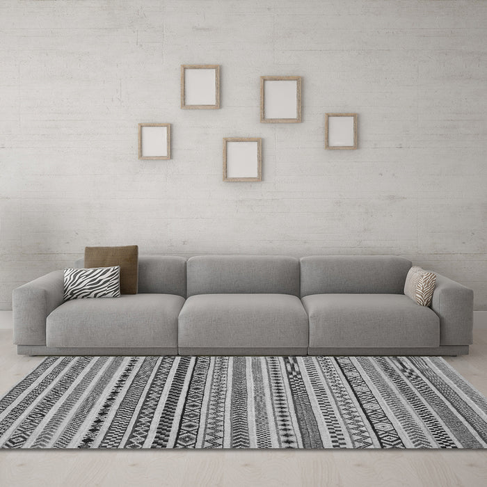 Machine Washable Abstract Gray Modern Rug in a Living Room,, wshabs2188gry