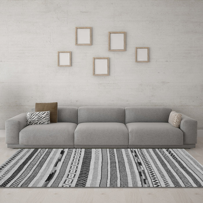 Machine Washable Abstract Gray Modern Rug in a Living Room,, wshabs2193gry