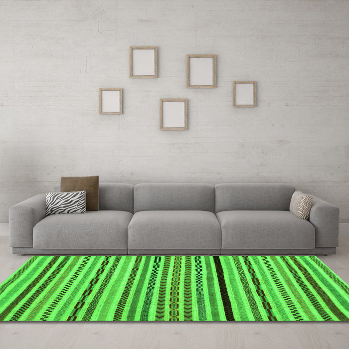 Machine Washable Abstract Green Modern Area Rugs in a Living Room,, wshabs2194grn