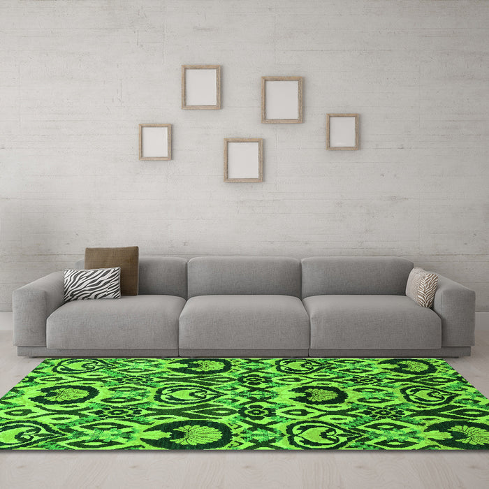 Machine Washable Abstract Green Modern Area Rugs in a Living Room,, wshabs2199grn