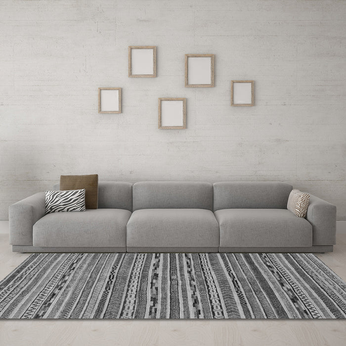 Machine Washable Abstract Gray Modern Rug in a Living Room,, wshabs2211gry