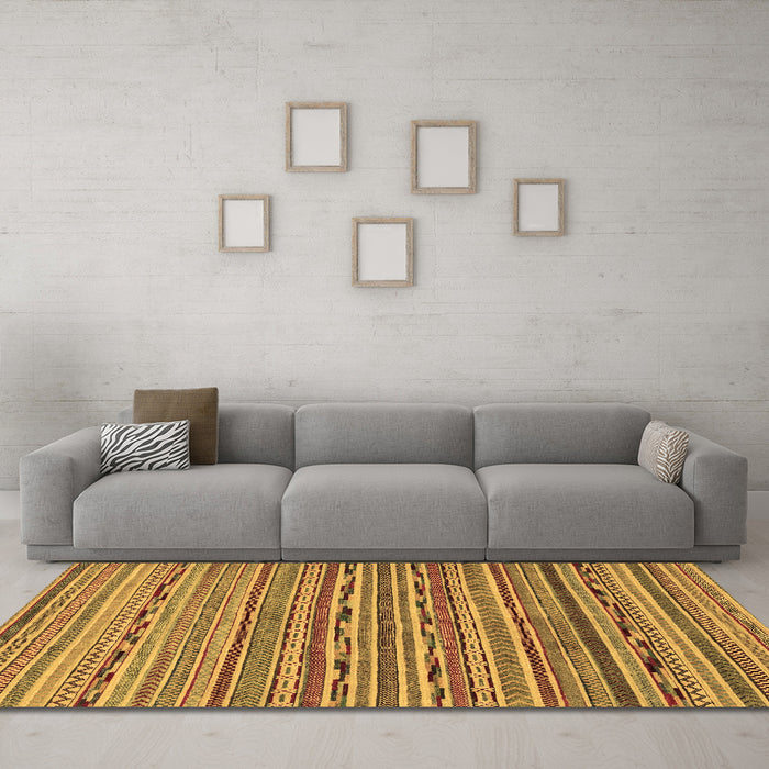 Machine Washable Abstract Brown Modern Rug in a Living Room,, wshabs2211brn