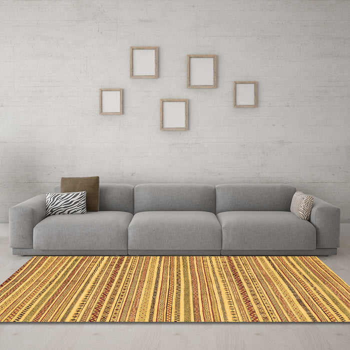 Machine Washable Abstract Brown Modern Rug in a Living Room,, wshabs2216brn