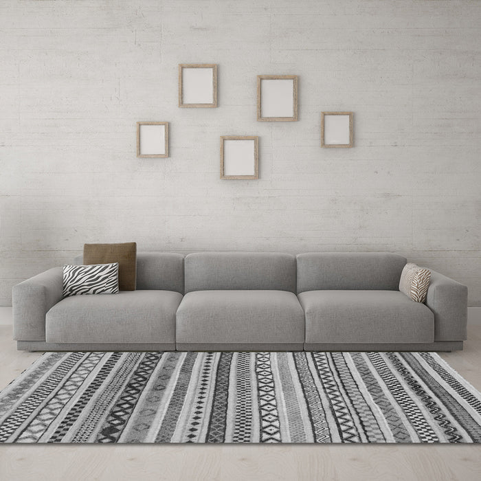 Machine Washable Abstract Gray Modern Rug in a Living Room,, wshabs2226gry