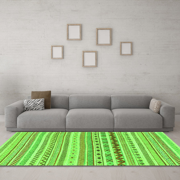 Machine Washable Abstract Green Modern Area Rugs in a Living Room,, wshabs2227grn
