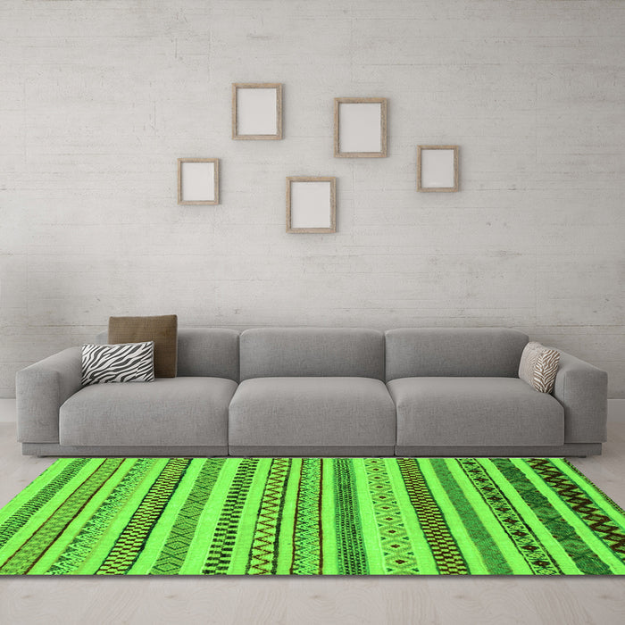 Machine Washable Abstract Green Modern Area Rugs in a Living Room,, wshabs2230grn