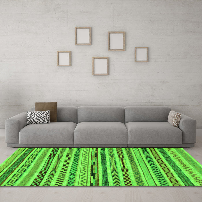 Machine Washable Abstract Green Modern Area Rugs in a Living Room,, wshabs2231grn