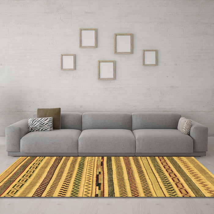 Machine Washable Abstract Brown Modern Rug in a Living Room,, wshabs2231brn