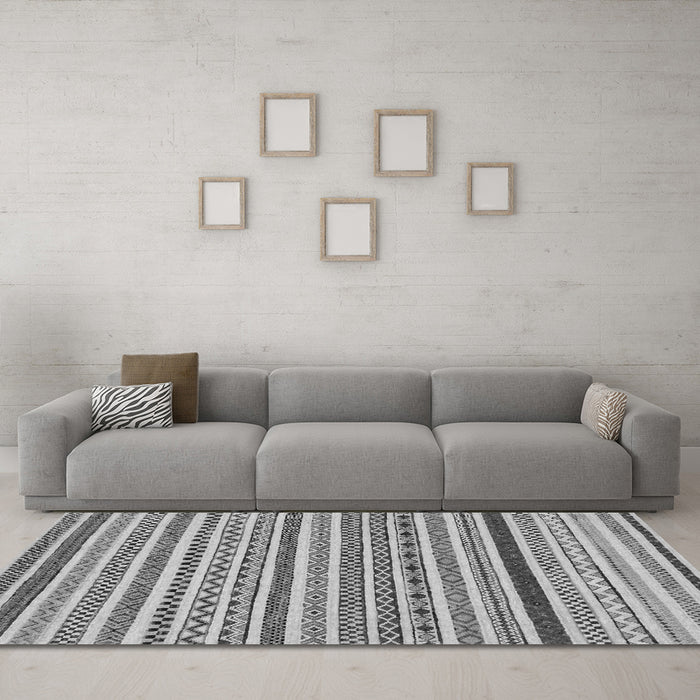 Machine Washable Abstract Gray Modern Rug in a Living Room,, wshabs2233gry