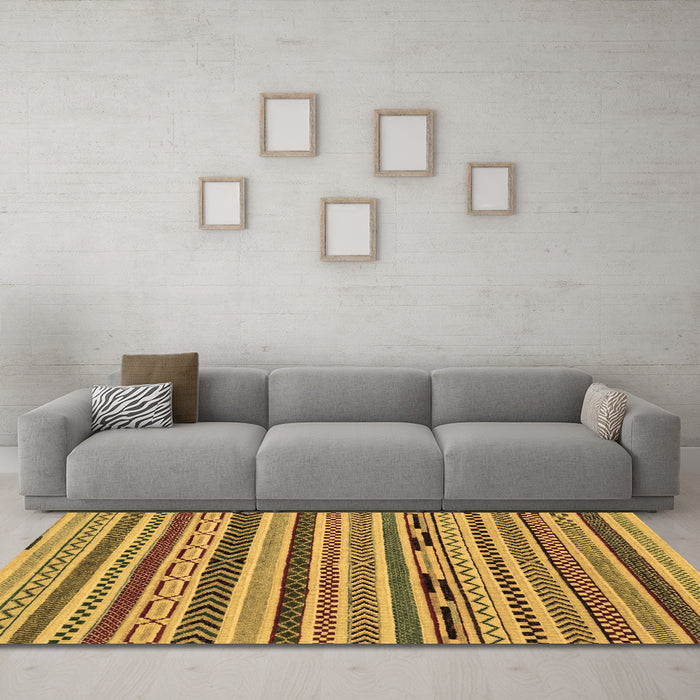 Machine Washable Abstract Brown Modern Rug in a Living Room,, wshabs2237brn