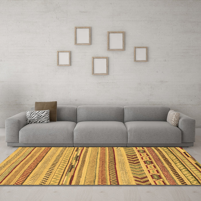 Machine Washable Abstract Brown Modern Rug in a Living Room,, wshabs2238brn