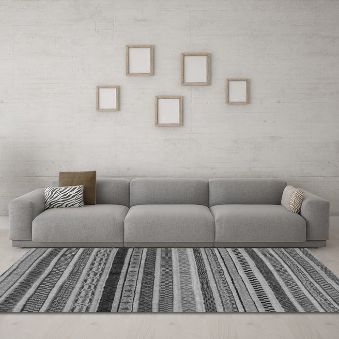Machine Washable Oriental Gray Modern Rug in a Living Room,, wshabs2246gry