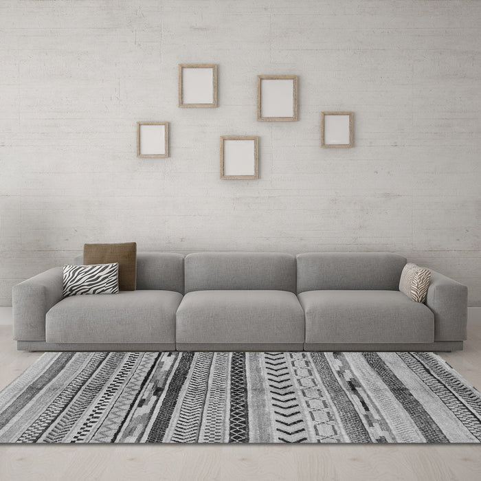 Machine Washable Oriental Gray Modern Rug in a Living Room,, wshabs2248gry