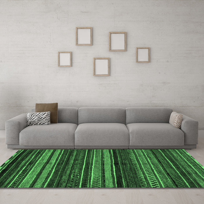Machine Washable Oriental Emerald Green Modern Area Rugs in a Living Room,, wshabs2249emgrn