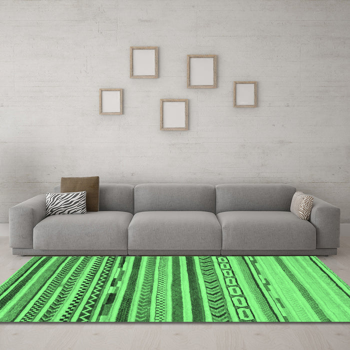 Machine Washable Oriental Emerald Green Modern Area Rugs in a Living Room,, wshabs2250emgrn