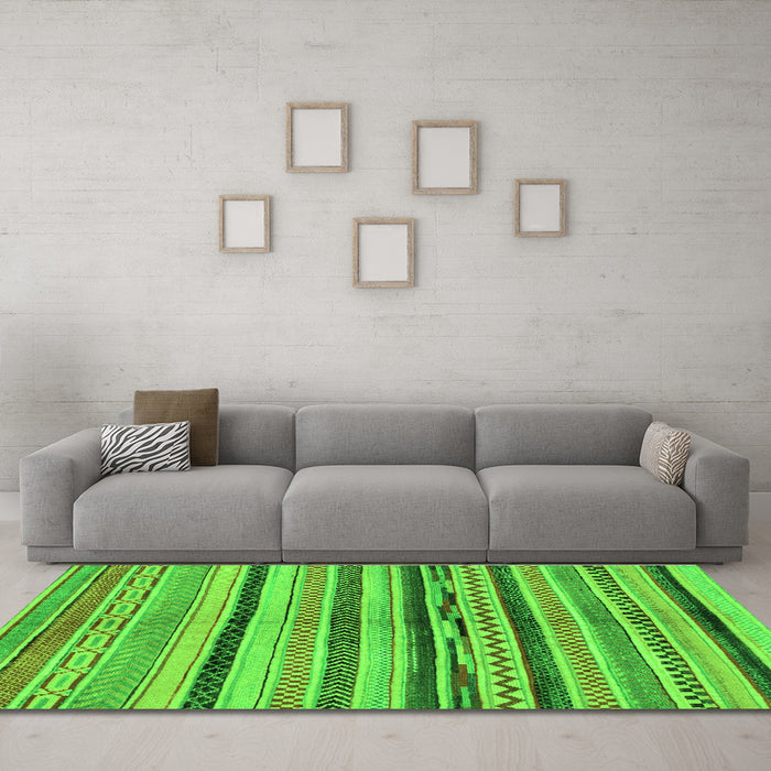 Machine Washable Oriental Green Modern Area Rugs in a Living Room,, wshabs2253grn