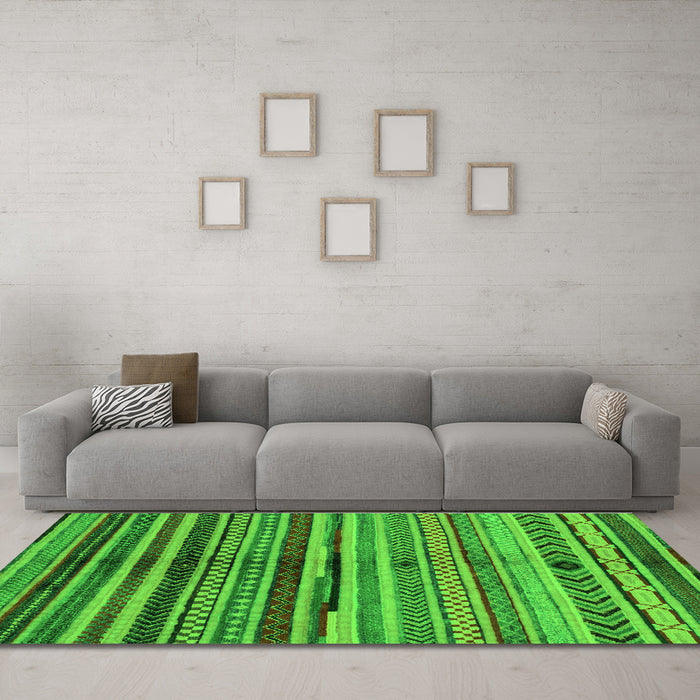 Machine Washable Oriental Green Modern Area Rugs in a Living Room,, wshabs2254grn