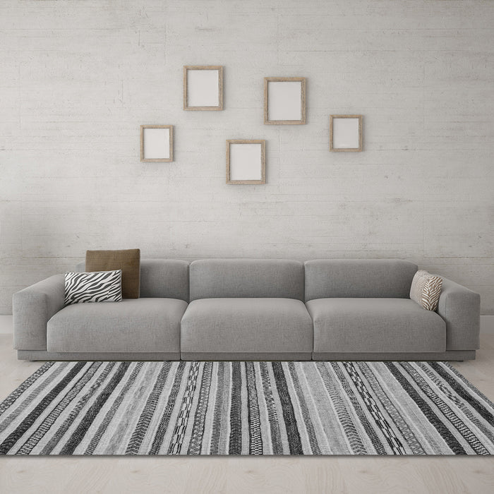 Machine Washable Oriental Gray Modern Rug in a Living Room,, wshabs2258gry