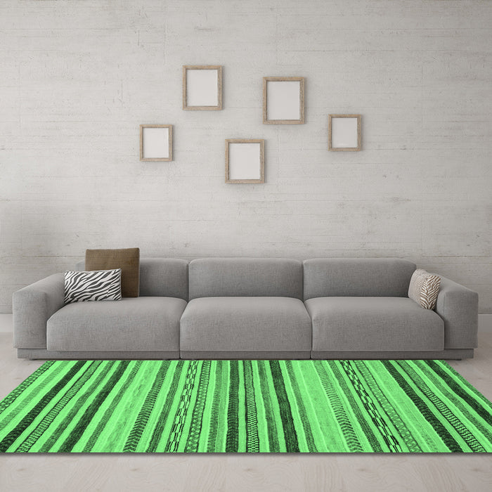 Machine Washable Oriental Emerald Green Modern Area Rugs in a Living Room,, wshabs2258emgrn