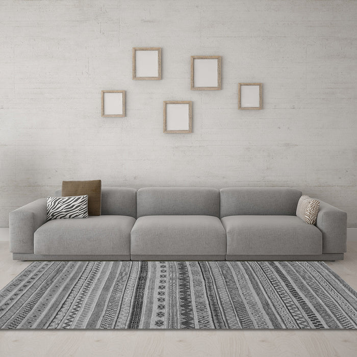 Machine Washable Oriental Gray Modern Rug in a Living Room,, wshabs2259gry