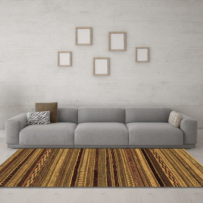 Machine Washable Abstract Brown Modern Rug in a Living Room,, wshabs2261brn