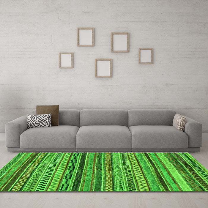 Machine Washable Abstract Green Modern Area Rugs in a Living Room,, wshabs2266grn