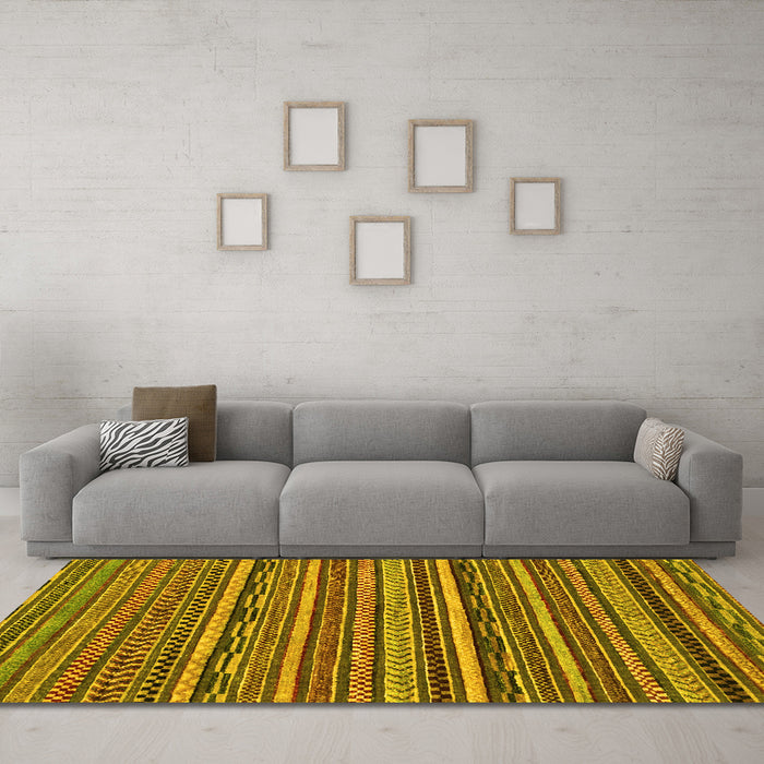 Machine Washable Abstract Yellow Modern Rug in a Living Room, wshabs2267yw