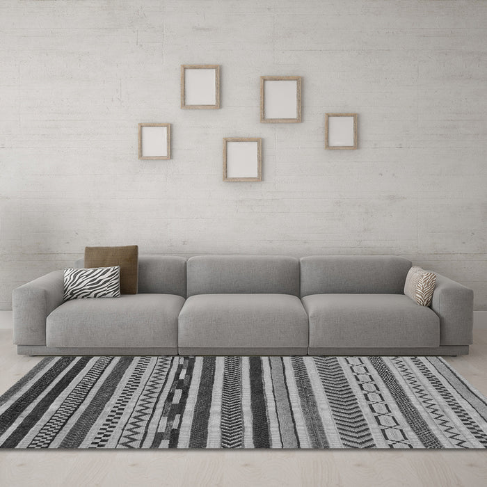 Machine Washable Abstract Gray Modern Rug in a Living Room,, wshabs2269gry