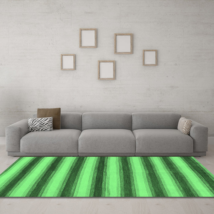 Machine Washable Abstract Emerald Green Modern Area Rugs in a Living Room,, wshabs226emgrn