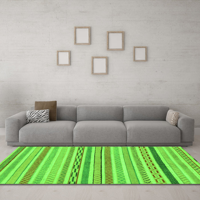 Machine Washable Abstract Green Modern Area Rugs in a Living Room,, wshabs2270grn