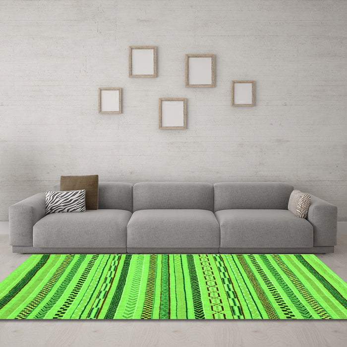 Machine Washable Abstract Green Modern Area Rugs in a Living Room,, wshabs2276grn