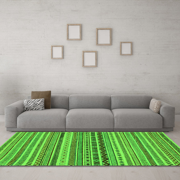 Machine Washable Abstract Green Modern Area Rugs in a Living Room,, wshabs2277grn