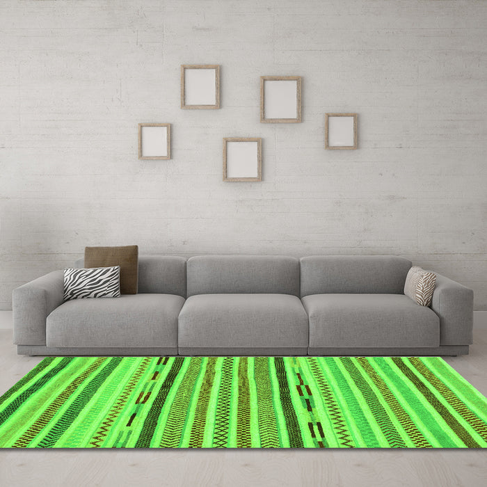 Machine Washable Abstract Green Modern Area Rugs in a Living Room,, wshabs2278grn