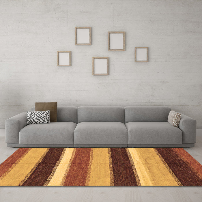 Machine Washable Abstract Brown Modern Rug in a Living Room,, wshabs227brn