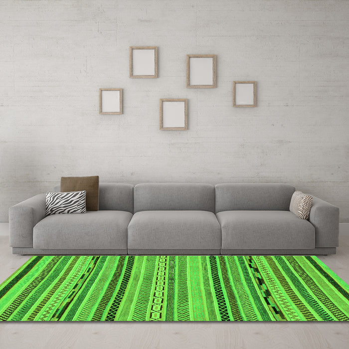 Machine Washable Abstract Green Modern Area Rugs in a Living Room,, wshabs2280grn