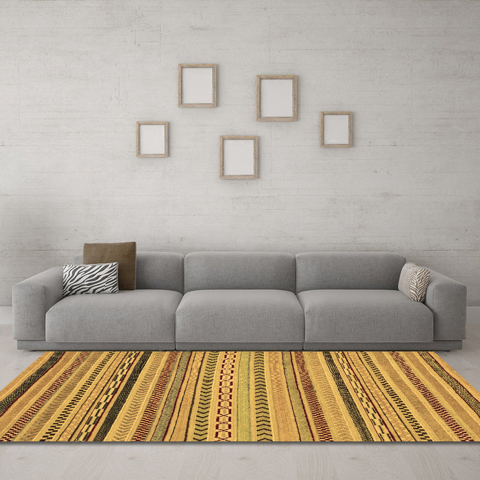 Machine Washable Abstract Brown Modern Rug in a Living Room,, wshabs2281brn
