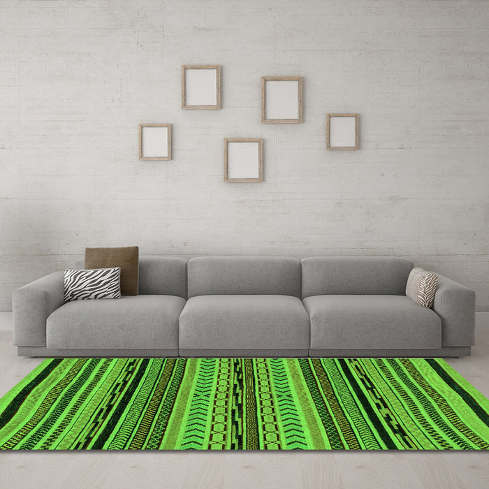 Machine Washable Abstract Green Modern Area Rugs in a Living Room,, wshabs2283grn