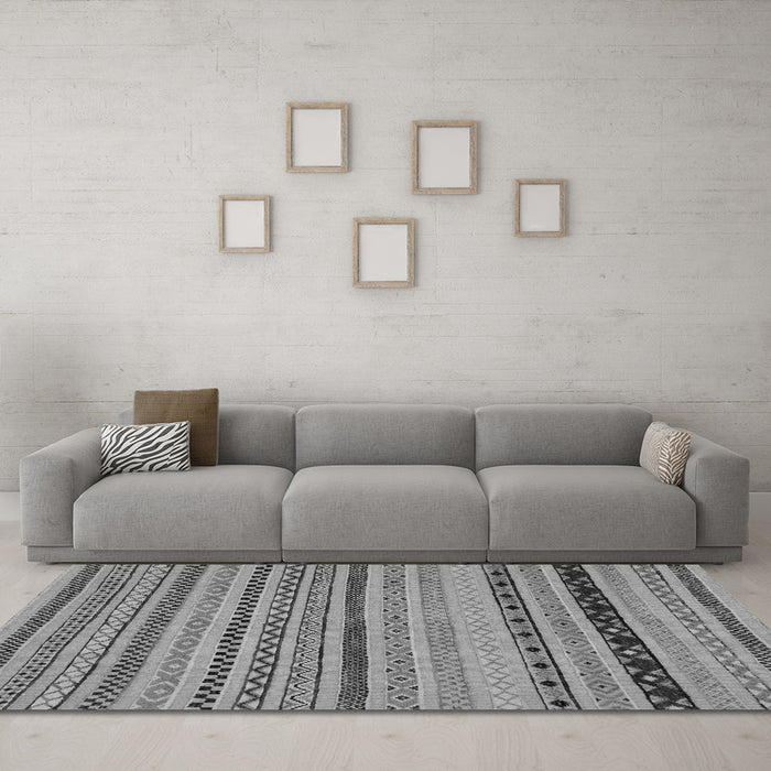 Machine Washable Abstract Gray Modern Rug in a Living Room,, wshabs2284gry