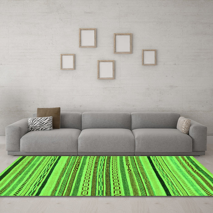 Machine Washable Abstract Green Modern Area Rugs in a Living Room,, wshabs2286grn
