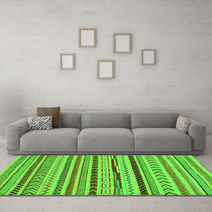 Machine Washable Abstract Green Modern Area Rugs in a Living Room,, wshabs2288grn