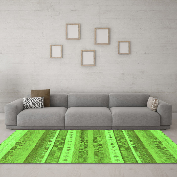 Machine Washable Abstract Green Modern Area Rugs in a Living Room,, wshabs228grn