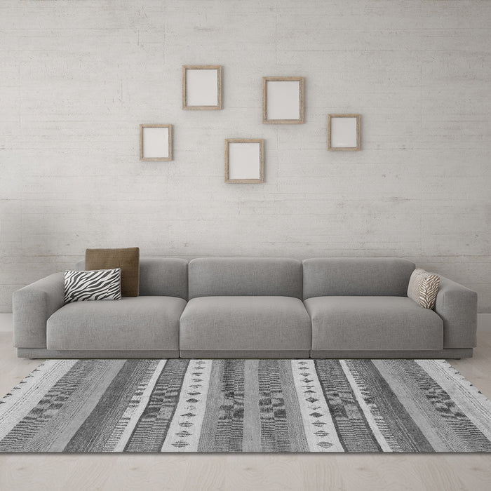Machine Washable Abstract Gray Modern Rug in a Living Room,, wshabs228gry