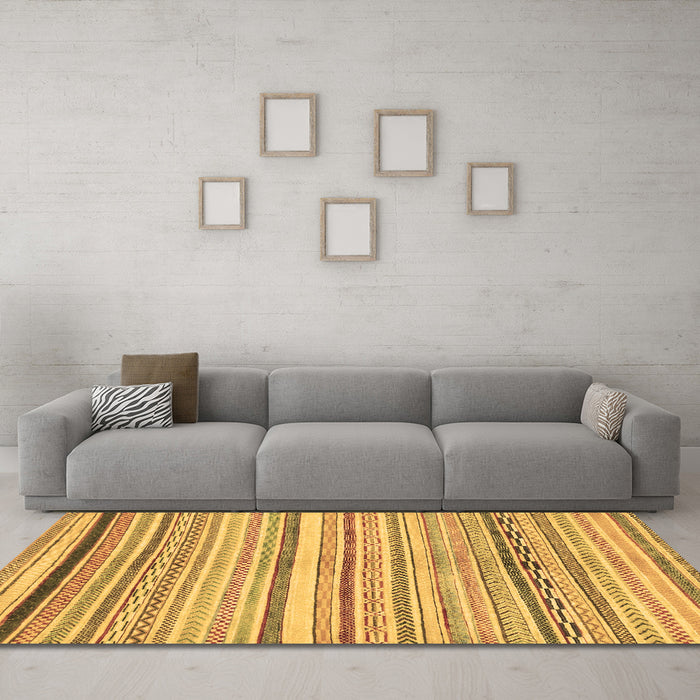 Machine Washable Abstract Brown Modern Rug in a Living Room,, wshabs2291brn