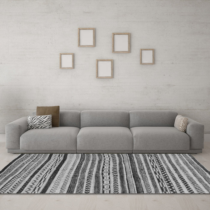 Machine Washable Abstract Gray Modern Rug in a Living Room,, wshabs2296gry