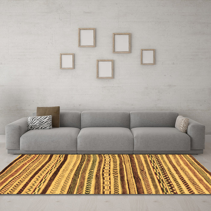 Machine Washable Abstract Brown Modern Rug in a Living Room,, wshabs2296brn