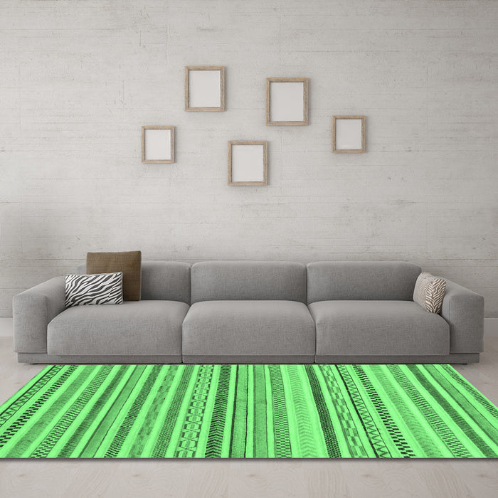 Machine Washable Abstract Emerald Green Modern Area Rugs in a Living Room,, wshabs2299emgrn