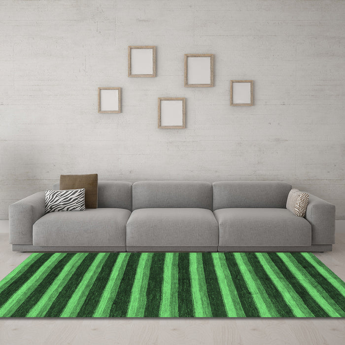Machine Washable Abstract Emerald Green Modern Area Rugs in a Living Room,, wshabs229emgrn