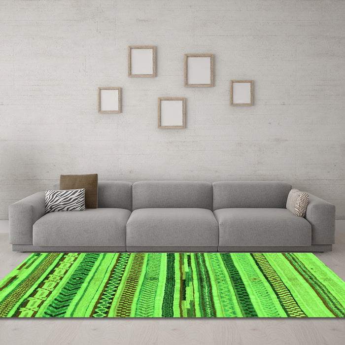 Machine Washable Abstract Green Modern Area Rugs in a Living Room,, wshabs2301grn