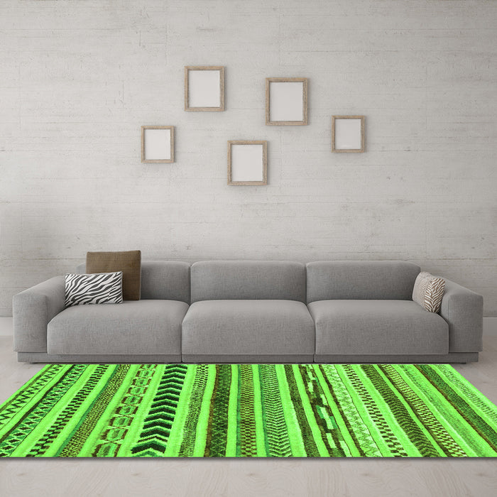 Machine Washable Abstract Green Modern Area Rugs in a Living Room,, wshabs2302grn