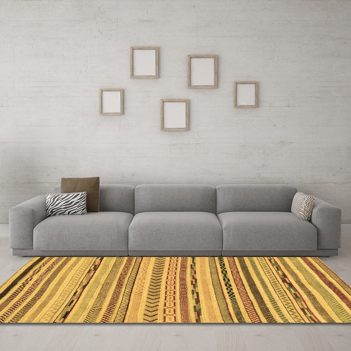 Machine Washable Abstract Brown Modern Rug in a Living Room,, wshabs2308brn